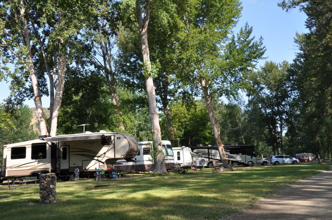 RV Park Rate | Riverbend RV site rental | RV Park Price